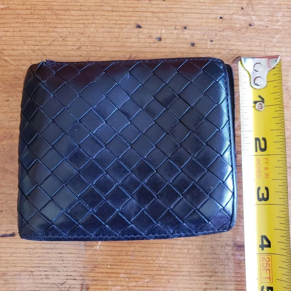 Bottega Veneta Intrecciato Weave Lambskin Bifold Wallet Black Men Unisex